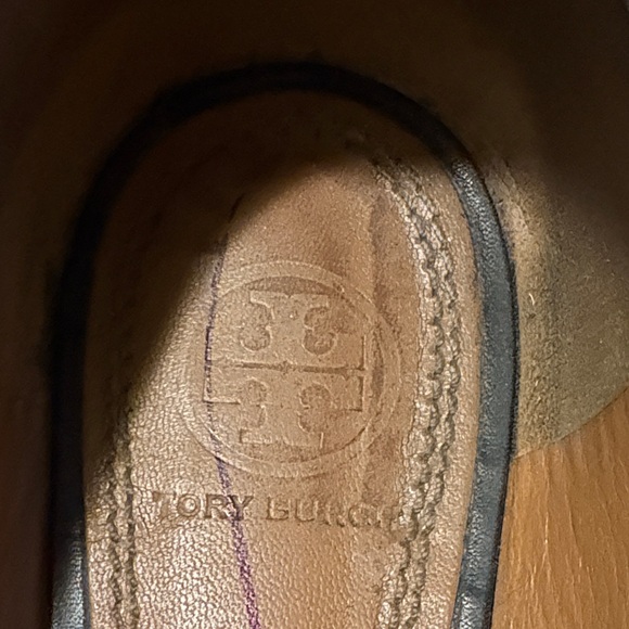 Tory Burch Black Leather Logo Ballet Flats - Picture 6 of 6